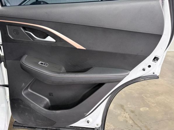 Omoda C5 I с пробегом 2023 года, цена 1 997 000 рублей, 37219 км, внедорожник, Автокод Объявления