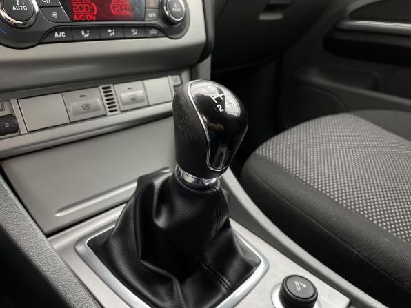 Ford Focus II Рестайлинг с пробегом 2011 года, цена 849 000 рублей, 117123 км, седан, Автокод Объявления