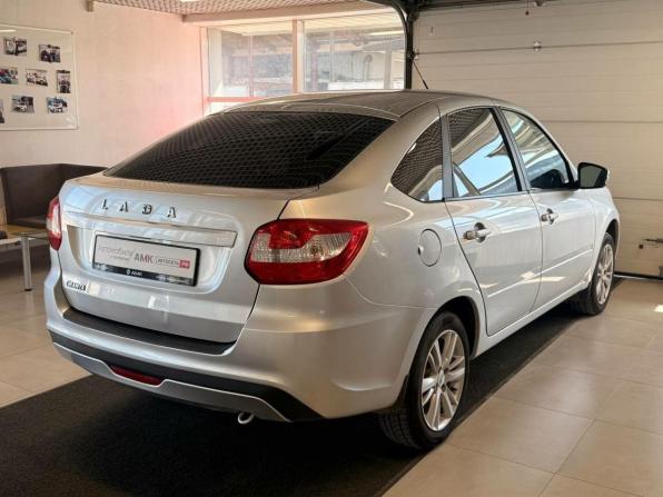 Lada (ВАЗ) Granta I Рестайлинг с пробегом 2022 года, цена 718 220 рублей, 42209 км, хэтчбек, Автокод Объявления