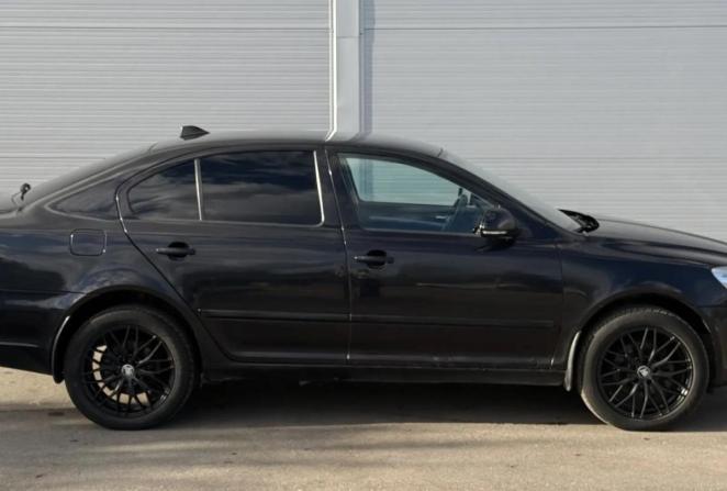 Skoda Octavia II (A5) Рестайлинг с пробегом 2011 года, цена 710 000 рублей, 205299 км, лифтбек, Автокод Объявления
