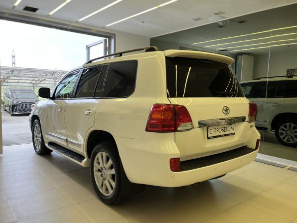 Toyota Land Cruiser 200 Series Рестайлинг 1 с пробегом 2014 года, цена 3 900 000 рублей, 300000 км, внедорожник, Автокод Объявления