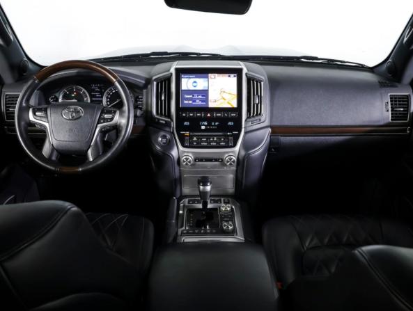 Toyota Land Cruiser 200 Series Рестайлинг 2 с пробегом 2017 года, цена 6 590 000 рублей, 163000 км, внедорожник, Автокод Объявления