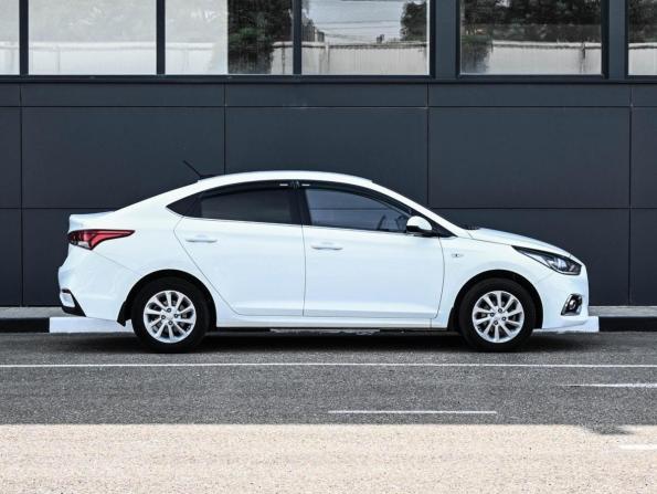 Hyundai Solaris II с пробегом 2017 года, цена 1 399 000 рублей, 85147 км, седан, Автокод Объявления
