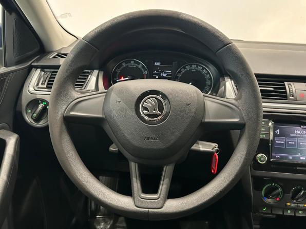 Skoda Rapid I Рестайлинг с пробегом 2018 года, цена 919 000 рублей, 94137 км, лифтбек, Автокод Объявления