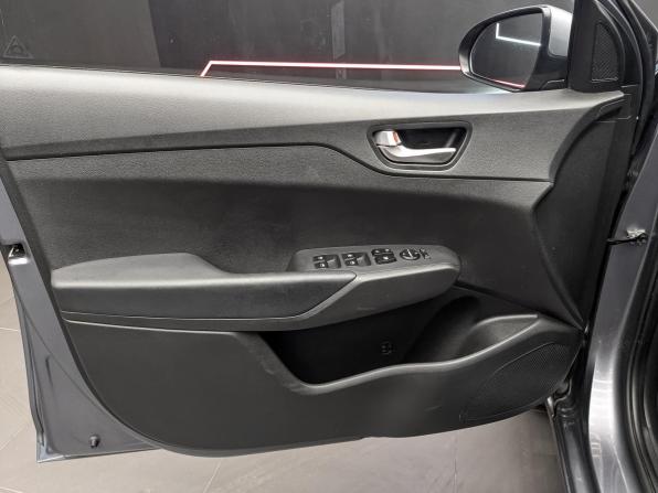 Hyundai Solaris II Рестайлинг с пробегом 2021 года, цена 1 515 000 рублей, 83226 км, седан, Автокод Объявления