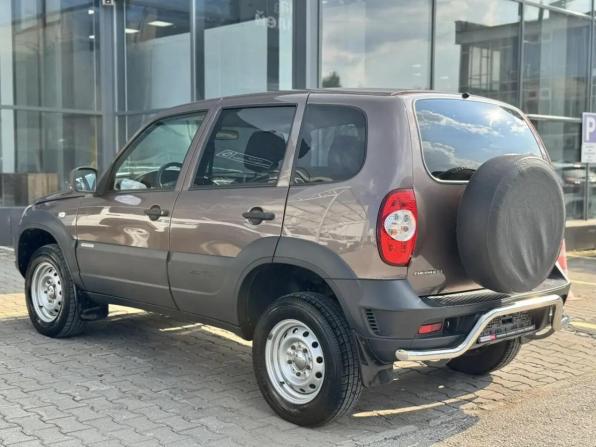 Chevrolet Niva I Рестайлинг с пробегом 2017 года, цена 620 000 рублей, 100000 км, внедорожник, Автокод Объявления