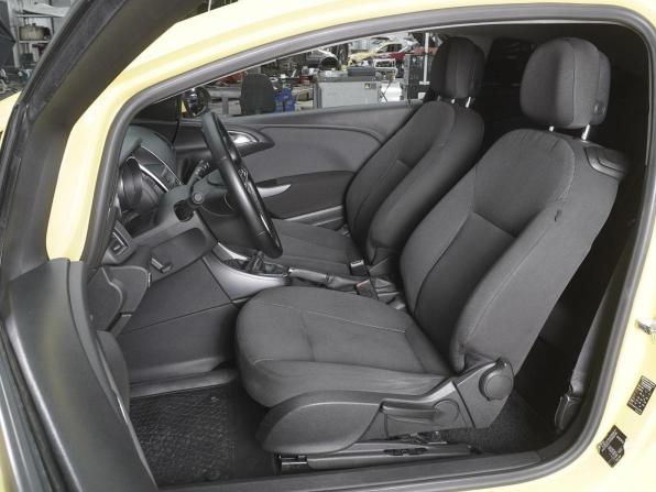 Opel Astra J Рестайлинг с пробегом 2012 года, цена 747 000 рублей, 243846 км, хэтчбек, Автокод Объявления