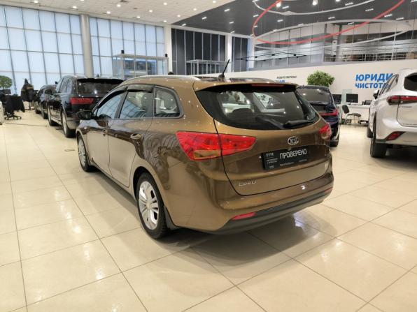 Kia Ceed II Рестайлинг с пробегом 2016 года, цена 995 000 рублей, 173649 км, универсал, Автокод Объявления