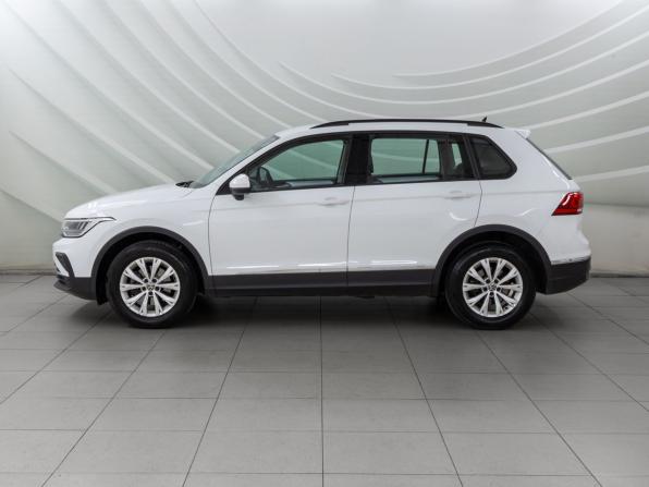 Volkswagen Tiguan II Рестайлинг с пробегом 2022 года, цена 3 048 000 рублей, 37155 км, внедорожник, Автокод Объявления