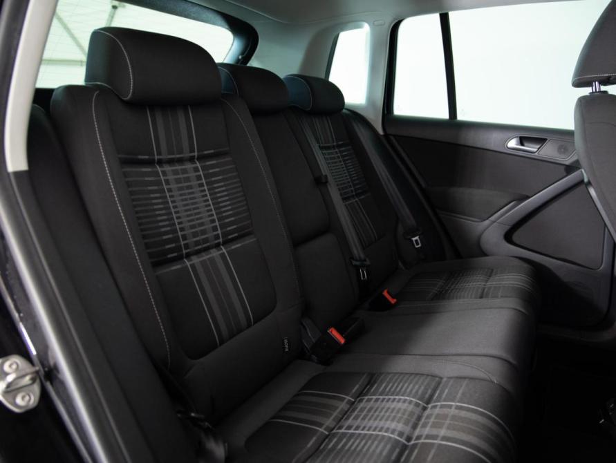 Volkswagen Tiguan I Рестайлинг Санкт-Петербург  - изображение 13