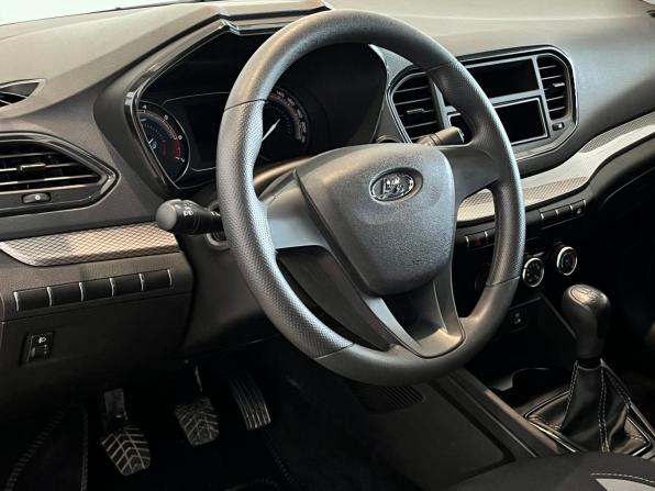 Lada (ВАЗ) Vesta I Рестайлинг (NG) с пробегом 2024 года, цена 1 380 000 рублей, 5317 км, седан, Автокод Объявления
