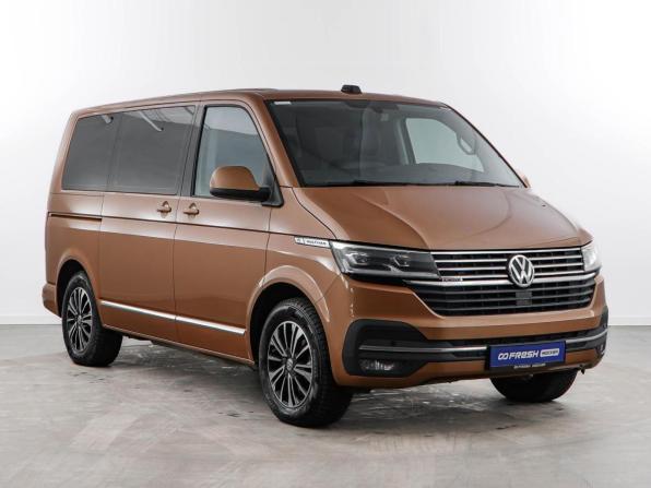 Volkswagen Multivan T6 Рестайлинг с пробегом 2020 года, цена 5 599 000 рублей, 119981 км, минивэн, Автокод Объявления