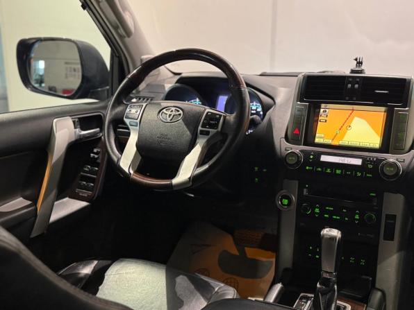 Toyota Land Cruiser Prado 150 Series с пробегом 2010 года, цена 2 470 000 рублей, 201780 км, внедорожник, Автокод Объявления