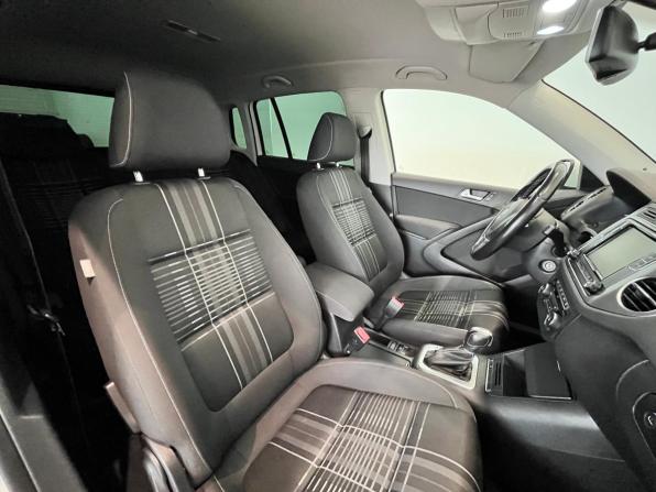 Volkswagen Tiguan I Рестайлинг с пробегом 2015 года, цена 1 490 000 рублей, 127498 км, внедорожник, Автокод Объявления