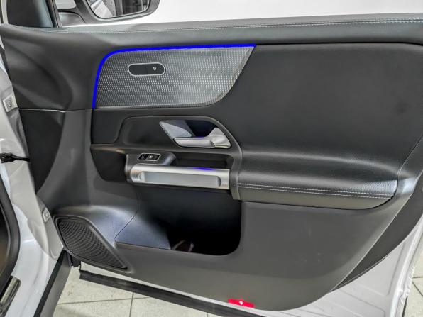 Mercedes-Benz GLB I (X247) с пробегом 2021 года, цена 3 995 000 рублей, 68736 км, внедорожник, Автокод Объявления