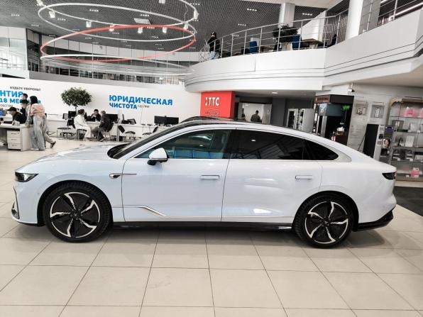 Voyah Passion I с пробегом 2023 года, цена 4 250 000 рублей, 11204 км, седан, Автокод Объявления