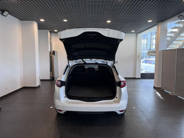 Renault Megane IV с пробегом 2019 года, цена 1 295 000 рублей, 156242 км, универсал, Автокод Объявления