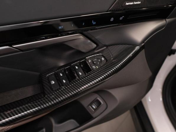 BMW 5 серии VIII (G60/G61/G68) с пробегом 2024 года, цена 7 500 000 рублей, 24000 км, седан, Автокод Объявления