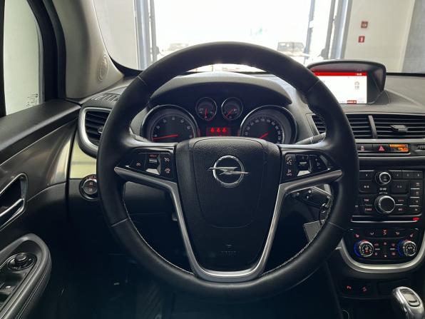 Opel Mokka I с пробегом 2014 года, цена 1 065 000 рублей, 181000 км, внедорожник, Автокод Объявления