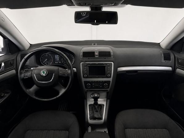 Skoda Octavia II (A5) Рестайлинг с пробегом 2012 года, цена 1 199 000 рублей, 168000 км, лифтбек, Автокод Объявления