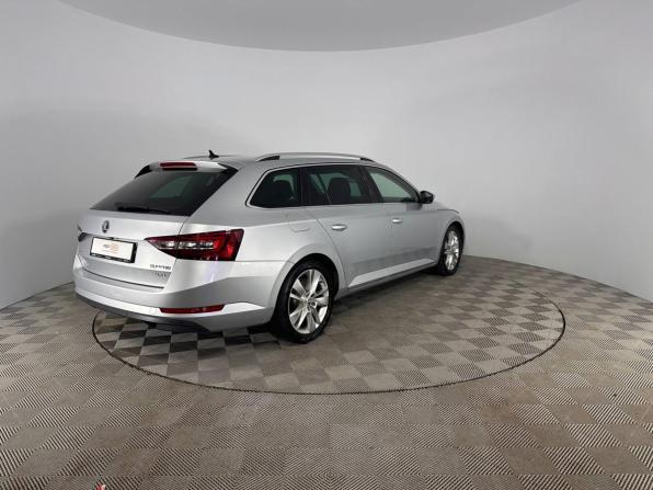Skoda Superb III с пробегом 2019 года, цена 2 249 000 рублей, 287007 км, универсал, Автокод Объявления
