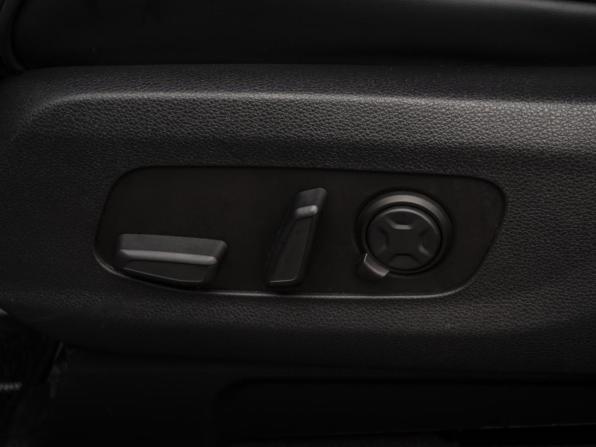 Kia Carnival IV Рестайлинг с пробегом 2024 года, цена 11 300 000 рублей, 26571 км, минивэн, Автокод Объявления