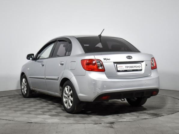 Kia Rio II Рестайлинг с пробегом 2010 года, цена 379 000 рублей, 270000 км, седан, Автокод Объявления