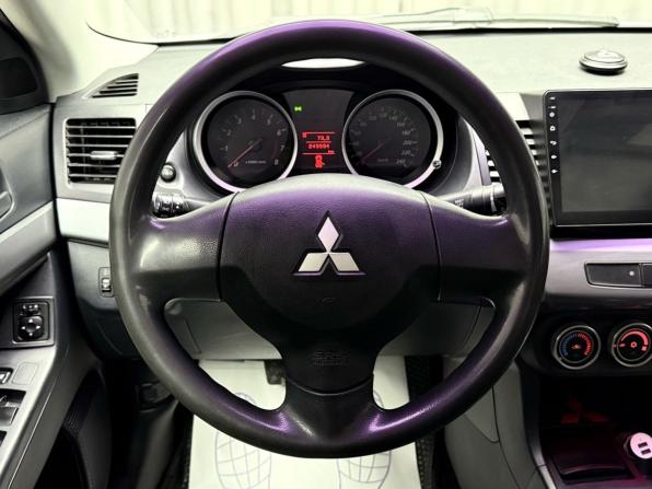 Mitsubishi Lancer X Рестайлинг с пробегом 2011 года, цена 899 000 рублей, 249993 км, седан, Автокод Объявления