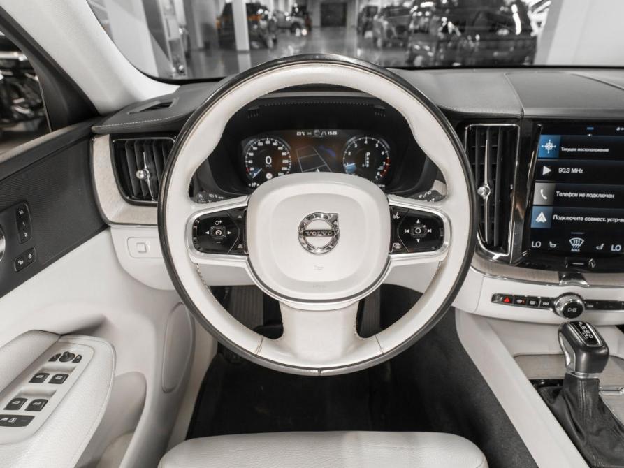 Volvo XC60 II Москва  - изображение 11