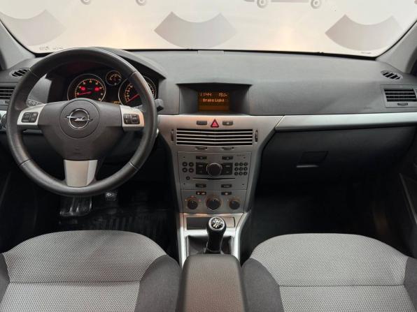 Opel Astra H Рестайлинг с пробегом 2012 года, цена 799 000 рублей, 96426 км, хэтчбек, Автокод Объявления