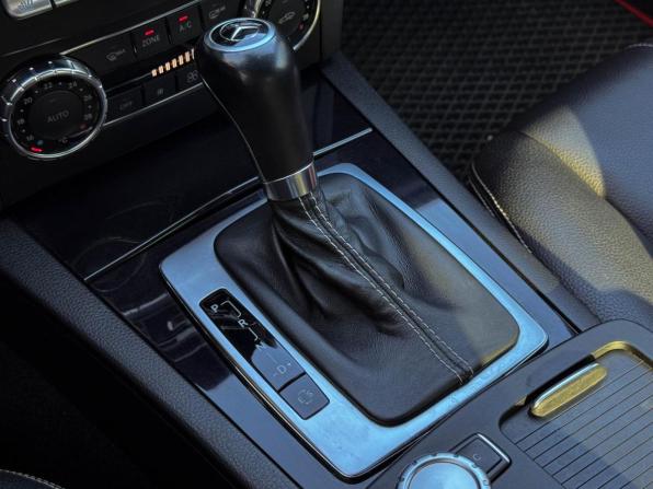 Mercedes-Benz C-Класс III (W204) Рестайлинг с пробегом 2012 года, цена 1 199 000 рублей, 152763 км, седан, Автокод Объявления