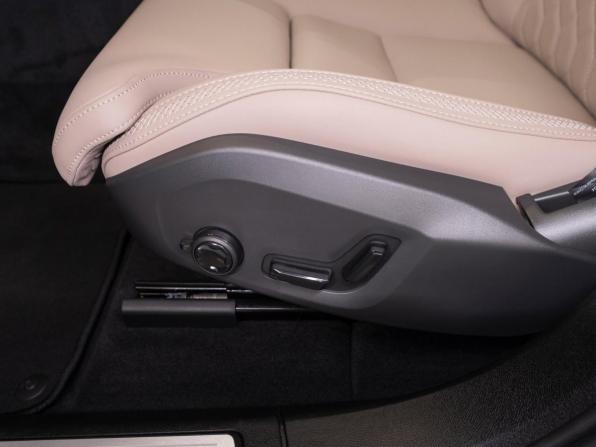 Volvo XC60 II Рестайлинг 2 с пробегом 2025 года, цена 7 450 000 рублей, 633 км, внедорожник, Автокод Объявления