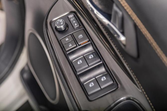 Toyota Harrier III (XU60) Рестайлинг с пробегом 2018 года, цена 3 149 000 рублей, 105000 км, внедорожник, Автокод Объявления