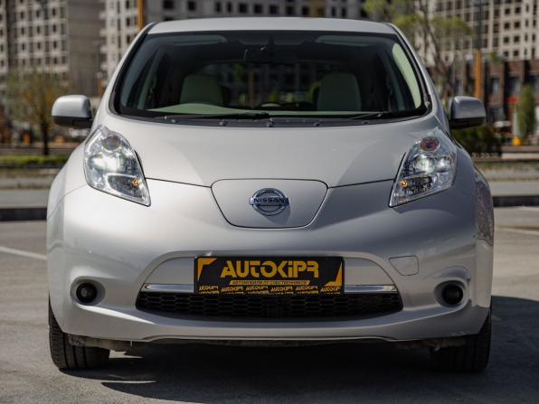 Nissan Leaf I (ZE0/AZE0) с пробегом 2011 года, цена 495 000 рублей, 62277 км, хэтчбек, Автокод Объявления