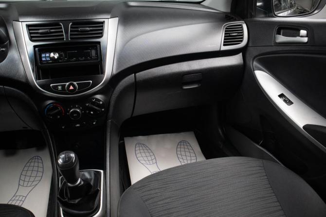 Hyundai Solaris I Рестайлинг с пробегом 2014 года, цена 749 000 рублей, 214021 км, седан, Автокод Объявления