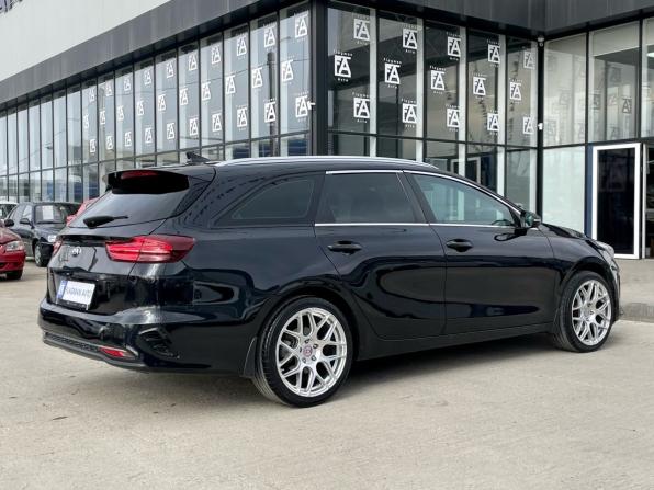 Kia Ceed III с пробегом 2019 года, цена 1 670 000 рублей, 170500 км, универсал, Автокод Объявления