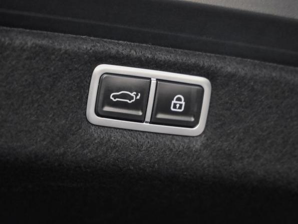 Hyundai Sonata VIII (DN8) Рестайлинг с пробегом 2024 года, цена 3 099 000 рублей, 22752 км, седан, Автокод Объявления