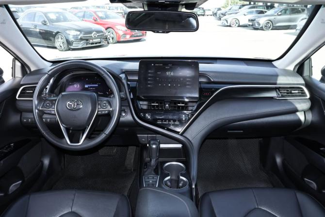 Toyota Camry VIII (XV70) Рестайлинг с пробегом 2022 года, цена 3 100 000 рублей, 109616 км, седан, Автокод Объявления