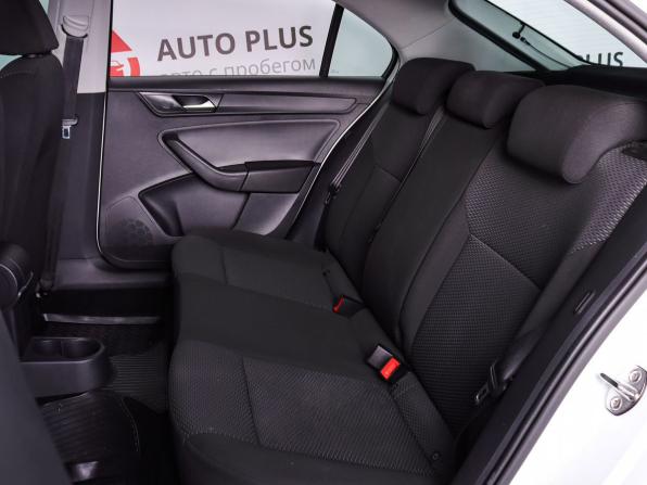 Volkswagen Polo VI с пробегом 2022 года, цена 1 579 000 рублей, 136180 км, лифтбек, Автокод Объявления