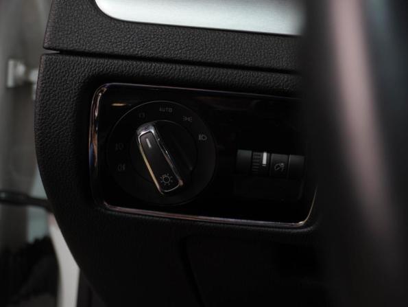Skoda Superb II Рестайлинг с пробегом 2015 года, цена 1 449 000 рублей, 98193 км, лифтбек, Автокод Объявления