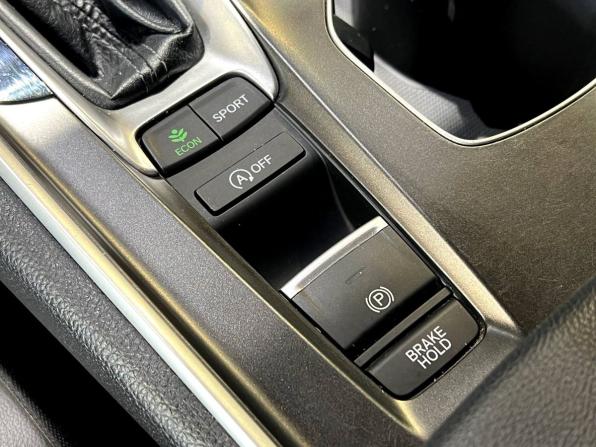 Honda Accord X Рестайлинг с пробегом 2021 года, цена 2 350 000 рублей, 81129 км, седан, Автокод Объявления