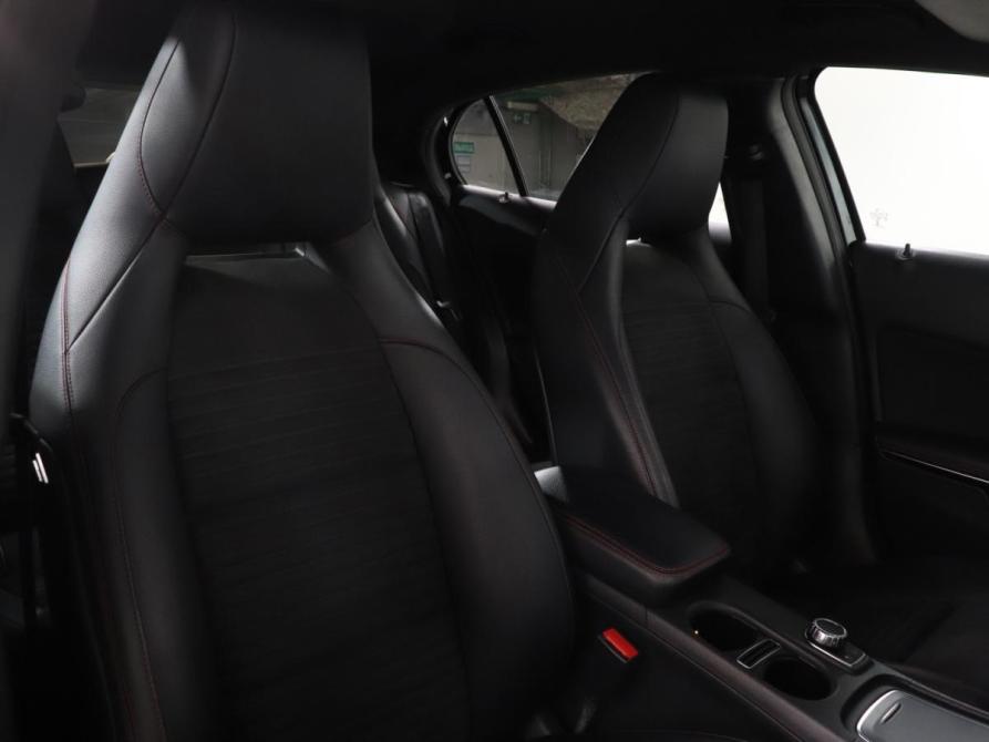 Mercedes-Benz GLA I (X156) Рестайлинг Москва  - изображение 16
