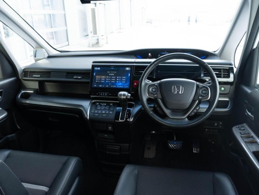 Honda Stepwgn V Рестайлинг Улан-Удэ  - изображение 11