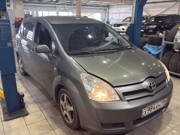 Toyota Corolla Verso I Рестайлинг с пробегом 2005 года, цена 525 000 рублей, 327331 км, компактвэн, Автокод Объявления