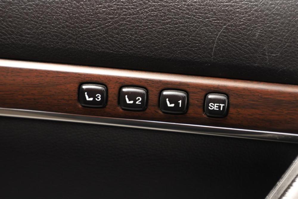 Toyota Land Cruiser 200 Series Рестайлинг 2 Новосибирск  - изображение 17