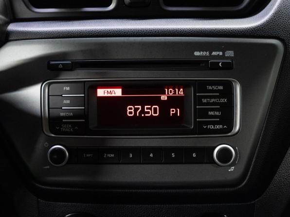 Kia Rio III Рестайлинг с пробегом 2015 года, цена 880 000 рублей, 204549 км, седан, Автокод Объявления