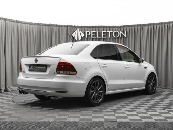 Volkswagen Polo V Рестайлинг с пробегом 2018 года, цена 1 280 000 рублей, 175001 км, седан, Автокод Объявления