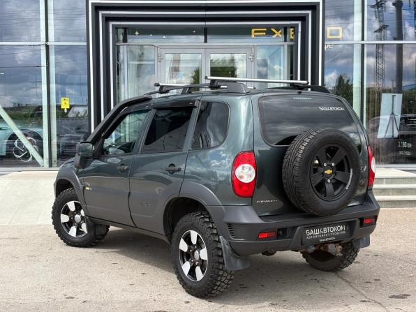 Chevrolet Niva I Рестайлинг с пробегом 2017 года, цена 660 000 рублей, 181318 км, внедорожник, Автокод Объявления