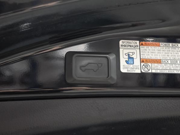 Toyota RAV4 IV (XA40) Рестайлинг с пробегом 2018 года, цена 2 550 000 рублей, 77200 км, внедорожник, Автокод Объявления