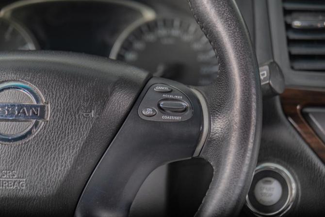 Nissan Pathfinder IV с пробегом 2015 года, цена 1 849 000 рублей, 162715 км, внедорожник, Автокод Объявления